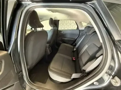 Photo 35 Renault Captur  E-Tech full hybrid 145