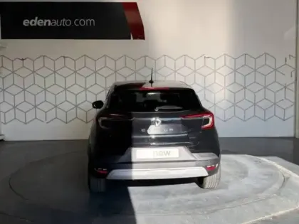Photo 46 Renault Captur  E-Tech full hybrid 145