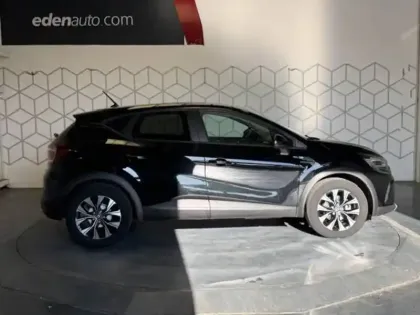 Photo 5 Renault Captur  E-Tech full hybrid 145