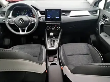 Photo 43 Renault Captur  E-Tech full hybrid 145