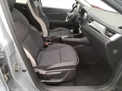 Photo 24 Renault Captur  E-Tech full hybrid 145