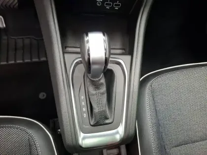 Photo 35 Renault Captur  TCe 130 EDC FAP