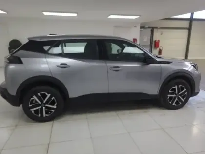Photo 6 Peugeot 2008  Hybrid 145 e-DCS6
