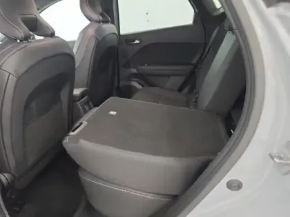 Photo 28 Renault Captur  E-Tech full hybrid 145 ch