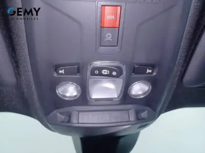 Photo 14 Peugeot 2008  PureTech 100 S&S BVM6
