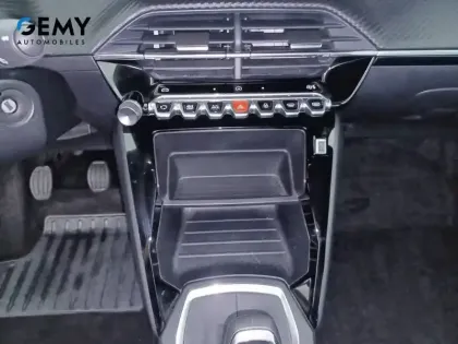 Photo 13 Peugeot 2008  PureTech 100 S&S BVM6