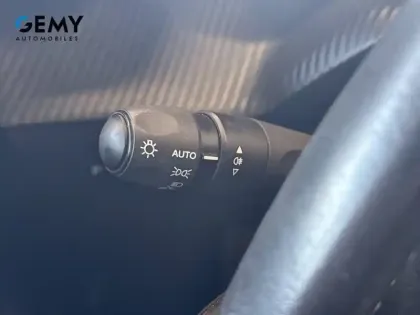 Photo 15 Peugeot 208  Electrique 50 kWh 136ch