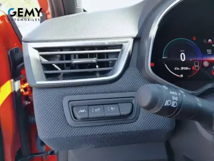 Photo 27 Renault Clio  E-Tech full hybrid 145