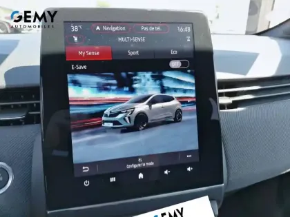 Photo 29 Renault Clio  E-Tech full hybrid 145