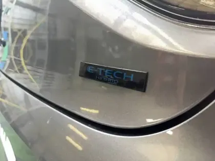 Photo 11 Renault Clio  E-Tech full hybrid 145 ch GSR2