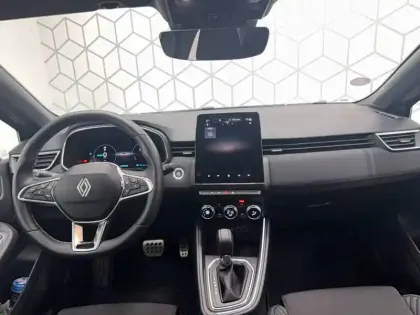 Photo 24 Renault Clio  E-Tech full hybrid 145 ch GSR2