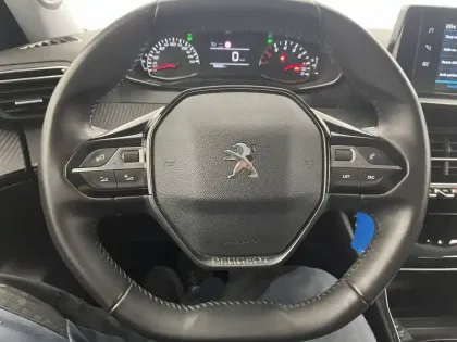 Photo 22 Peugeot 2008  PureTech 100 S&S BVM6