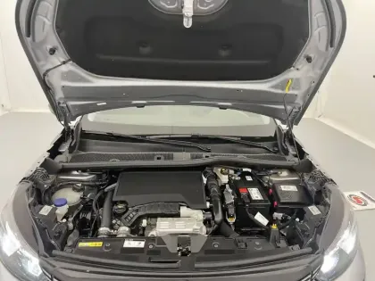 Photo 20 Peugeot 2008  PureTech 100 S&S BVM6