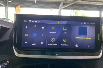 Photo 20 Peugeot 208  Hybrid 110 e-DCS6