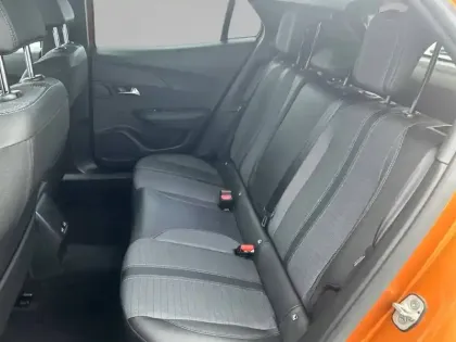 Photo 34 Peugeot 2008  PureTech 130 S&S BVM6