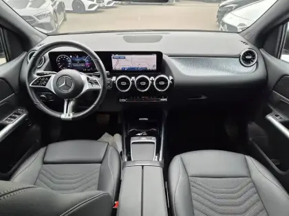 Photo 10 Mercedes Classe B  180 7G-DCT