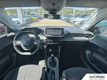 Photo 31 Peugeot 208  PureTech 75 S&S BVM5