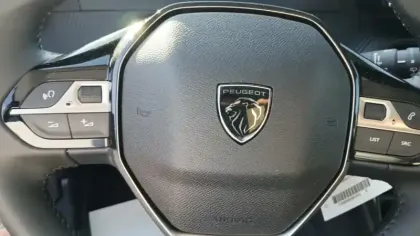 Photo 15 Peugeot 208  Hybrid 110 ch e-DCS6
