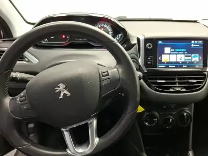 Photo 9 Peugeot 208  PureTech 82ch S&S BVM5