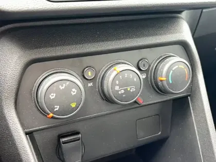 Photo 15 Dacia Sandero  TCe 90 - 22