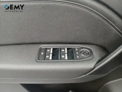 Photo 35 Renault Captur  E-Tech full hybrid 145