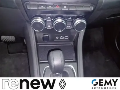 Photo 13 Renault Captur  E-Tech full hybrid 145