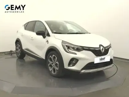 Photo 22 Renault Captur  E-Tech full hybrid 145