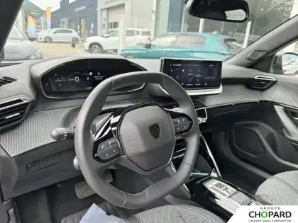 Photo 7 Peugeot 2008  Electrique 54 kWh 156 ch