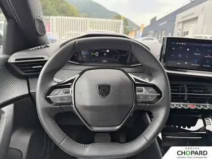 Photo 13 Peugeot 2008  Electrique 54 kWh 156 ch