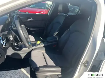 Photo 9 Mercedes GLA  180 7-G DCT