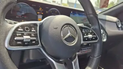 Photo 40 Mercedes Classe B  200 d 8G-DCT