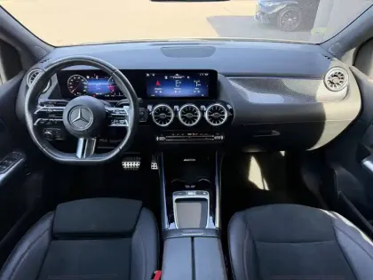 Photo 34 Mercedes Classe B  200 d 8G-DCT