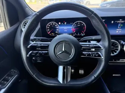 Photo 36 Mercedes Classe B  200 d 8G-DCT