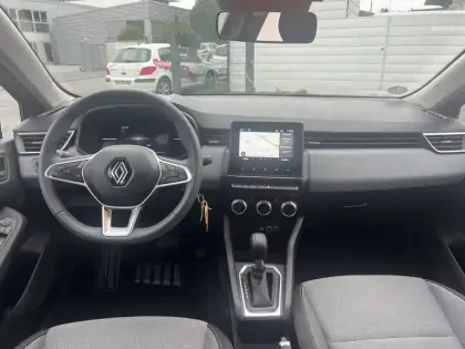 Photo 24 Renault Clio  E-Tech full hybrid 145