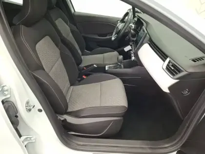 Photo 23 Renault Clio  E-Tech 140 - 21N