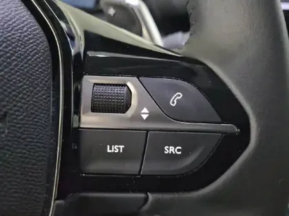 Photo 27 Peugeot 208  Hybrid 110 ch e-DCS6