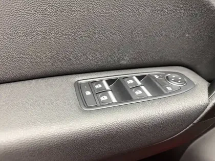 Photo 46 Renault Captur  mild hybrid 140