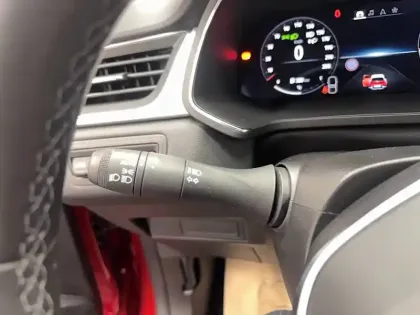 Photo 44 Renault Captur  mild hybrid 140