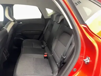 Photo 31 Renault Captur  mild hybrid 140