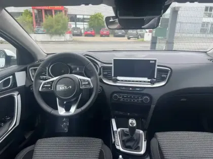 Photo 27 Kia Ceed  SW 1.5 T-GDi 140 ch BVM6