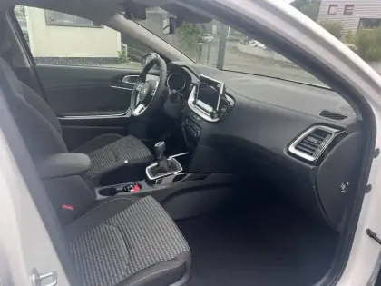 Photo 13 Kia Ceed  SW 1.5 T-GDi 140 ch BVM6