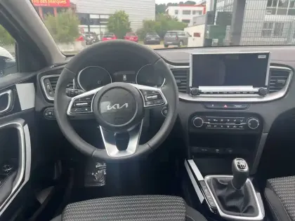 Photo 32 Kia Ceed  SW 1.5 T-GDi 140 ch BVM6