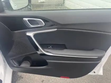 Photo 15 Kia Ceed  SW 1.5 T-GDi 140 ch BVM6