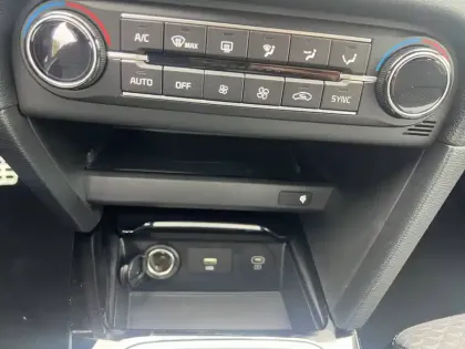 Photo 30 Kia Ceed  1.5 T-GDi 140 ch BVM6