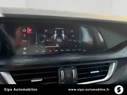 Photo 16 Alfa Romeo Stelvio  2.2 160 ch AT8