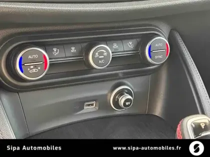 Photo 32 Alfa Romeo Stelvio  2.2 160 ch AT8