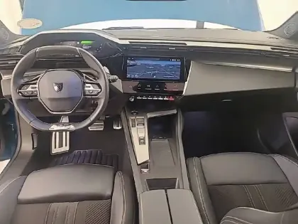 Photo 38 Peugeot 308  Hybrid 136 e-DCS6