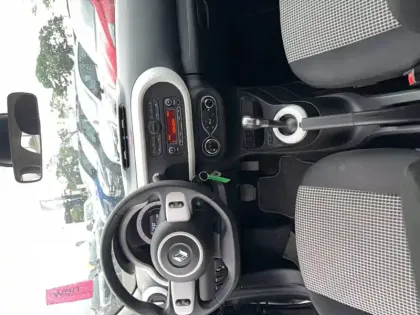 Photo 22 Renault Twingo  III Achat Intégral