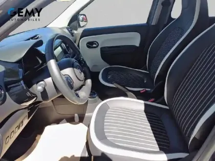 Photo 8 Renault Twingo  III E-Tech