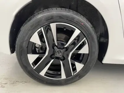 Photo 18 Peugeot 208  Electrique 50 kWh 136ch